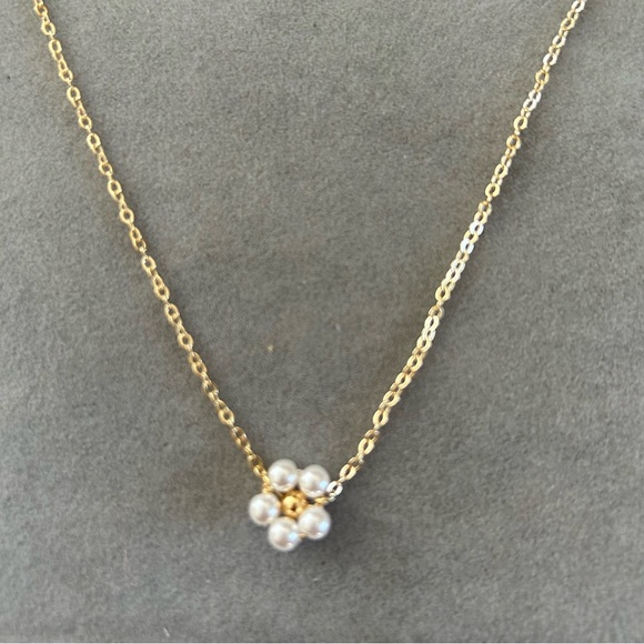 New beautiful Pearl flower necklace - Picture 5 of 6